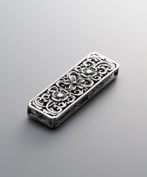 Hollowed-out-carved Rectangle Plate