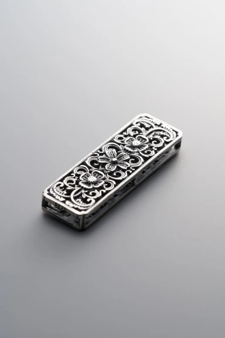 Hollowed-out-carved Rectangle Plate