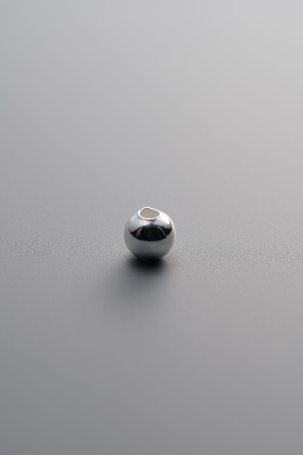 925 Sterling Silver-Bright-Round Bead Spacer Bead-4mm - Image 1