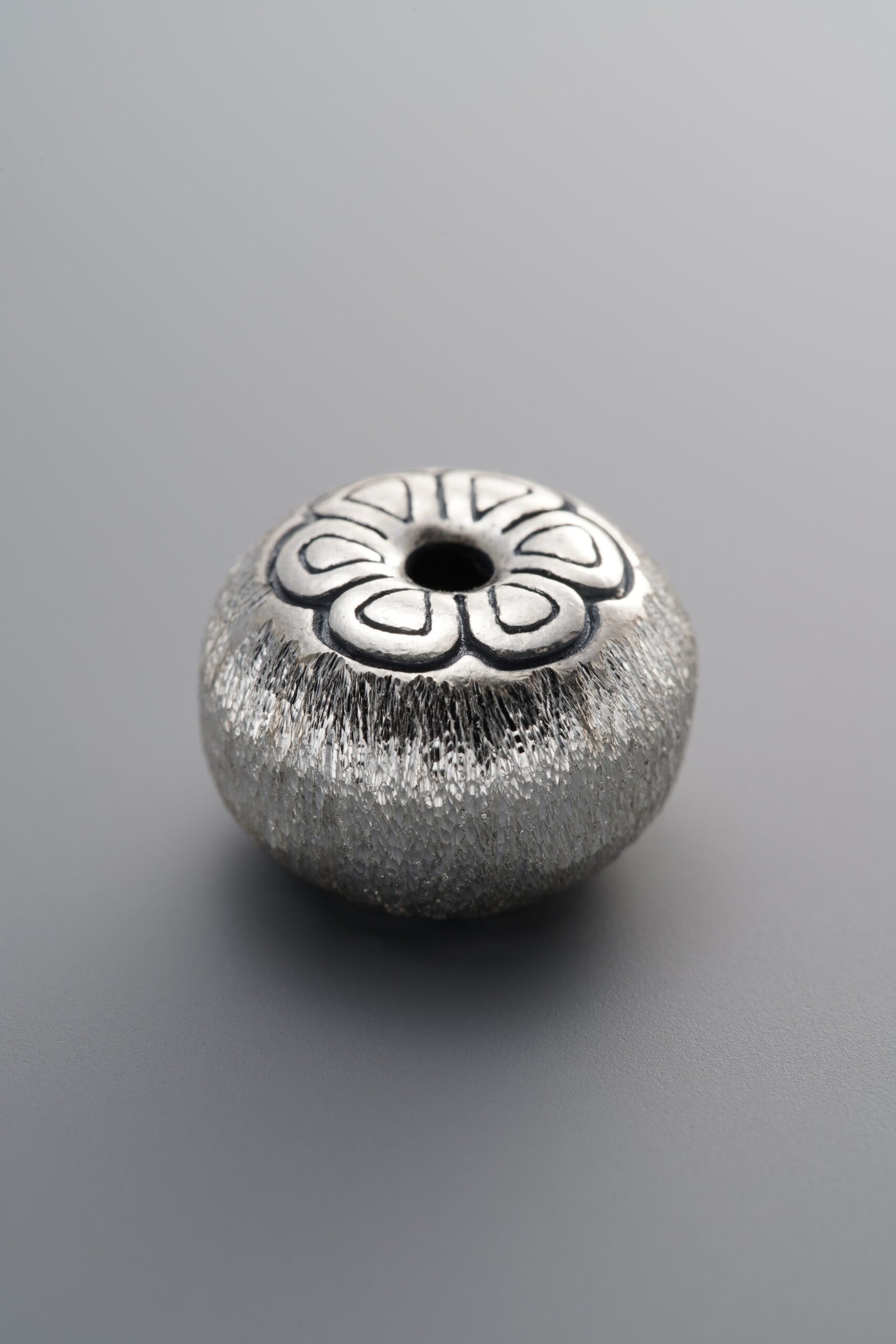 E2-12 (4) Brushed Drum-shaped Spacer Bead