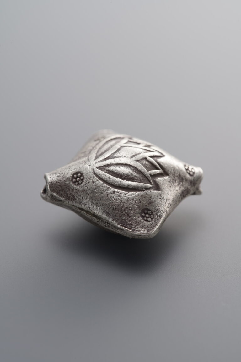 Square Bud-printed Spacer Bead