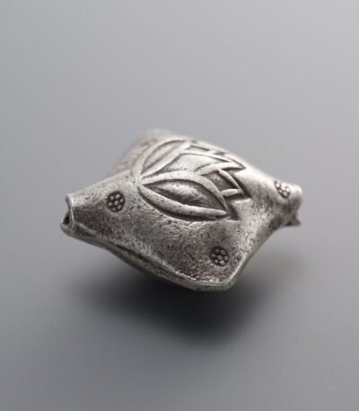 Square Bud-printed Spacer Bead