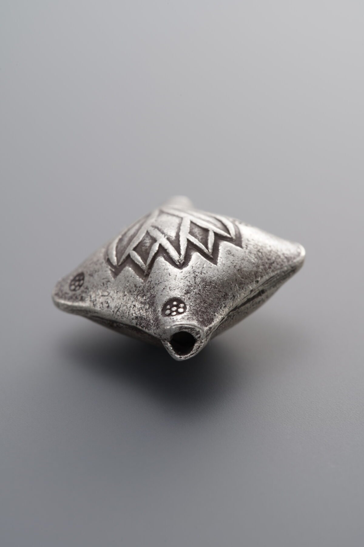 Square Bud-printed Spacer Bead