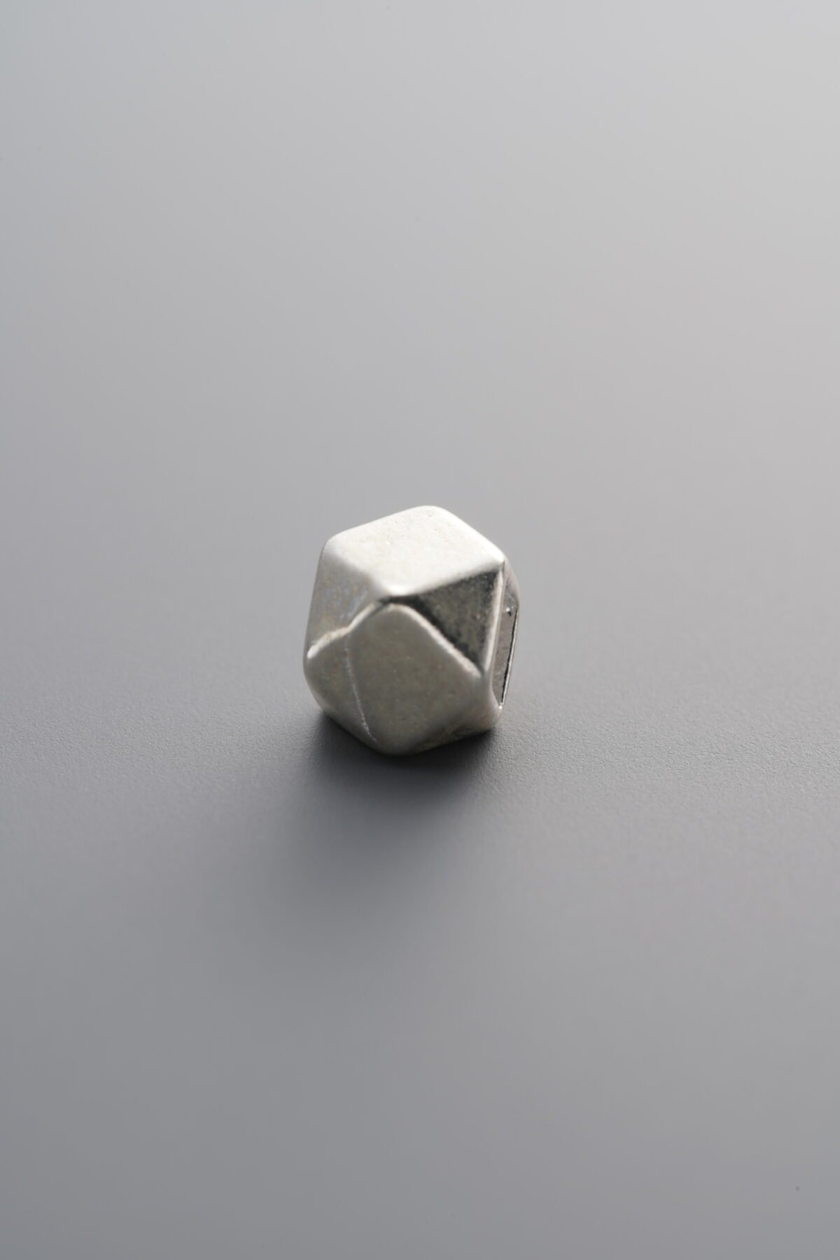 925 Sterling Silver-Bright-Octagonal Silver Chip Bead-5mm - Image 2