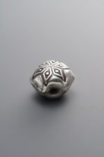 925 Silver-Vintage-Flower-shaped Angular Flat Bead-11mm - Image 3