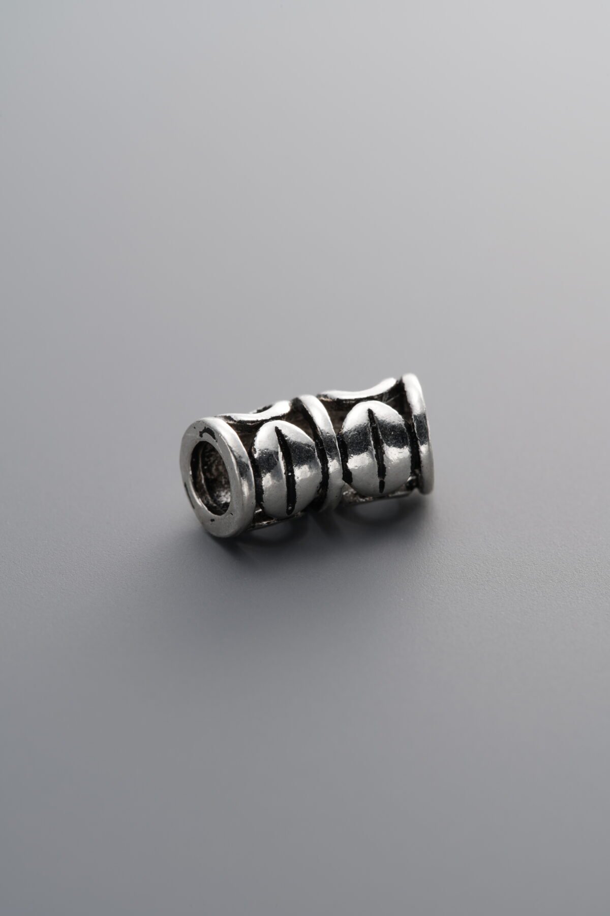 Hollowed-out Bent Tube T-junction Bead
