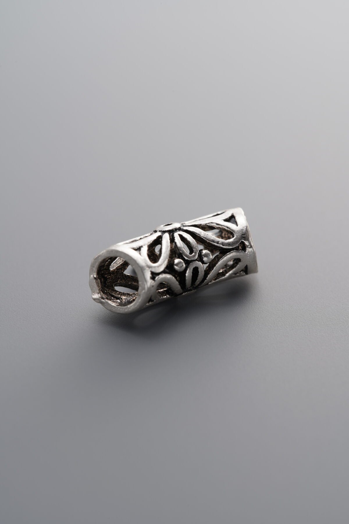 Hollowed-out Bent Tube T-junction Bead