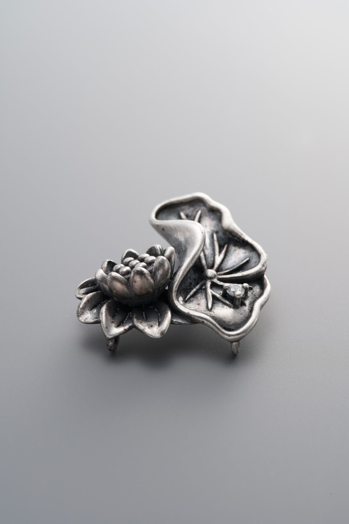 925 Sterling Silver-Antiqued-Lotus Leaf Seed Pod Pendant-23mm - Image 3