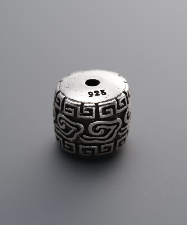 Cloud Pattern Barrel Bead