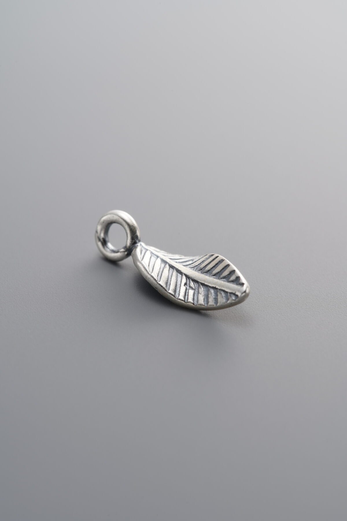 925 Sterling Silver-Antiqued-Leaf Pendant-16mm - Image 1