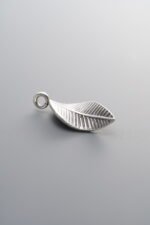 925 Sterling Silver-Antiqued-Leaf Pendant-24mm