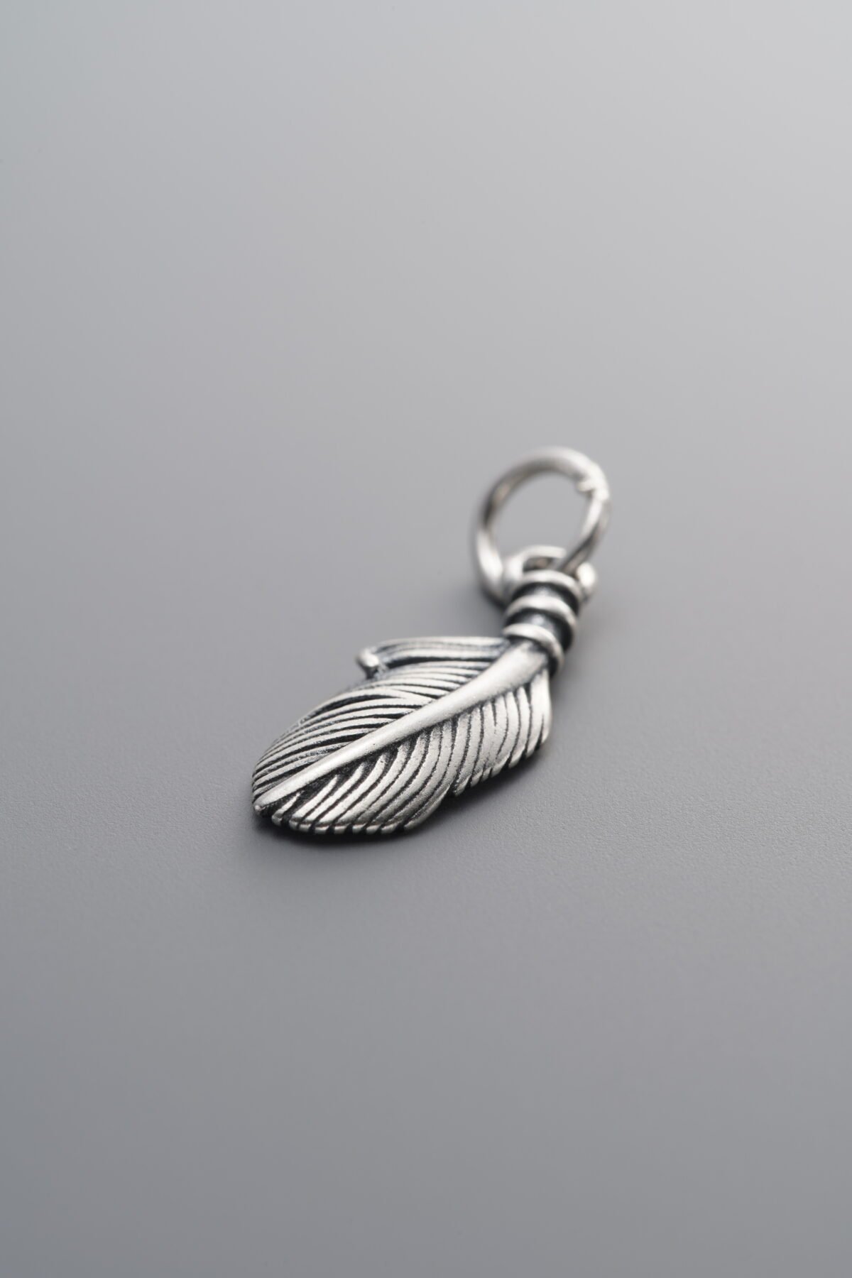 925 Sterling Silver-Antiqued-Feather Pendant-16mm - Image 1