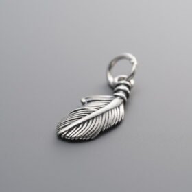 925 Sterling Silver-Antiqued-Feather Pendant-16mm