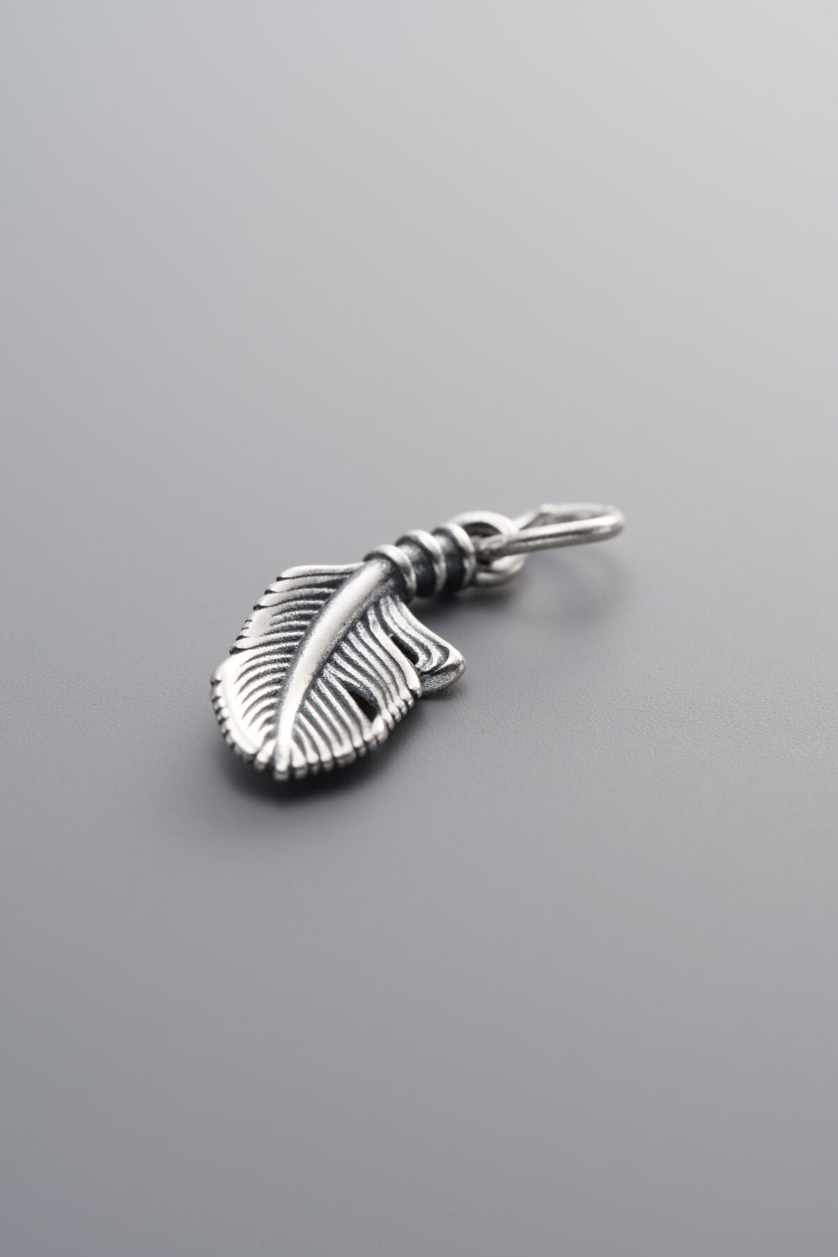 925 Sterling Silver-Antiqued-Feather Pendant-16mm - Image 3