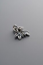 925 Sterling Silver-Antiqued-Clover Ring-13mm - Image 2