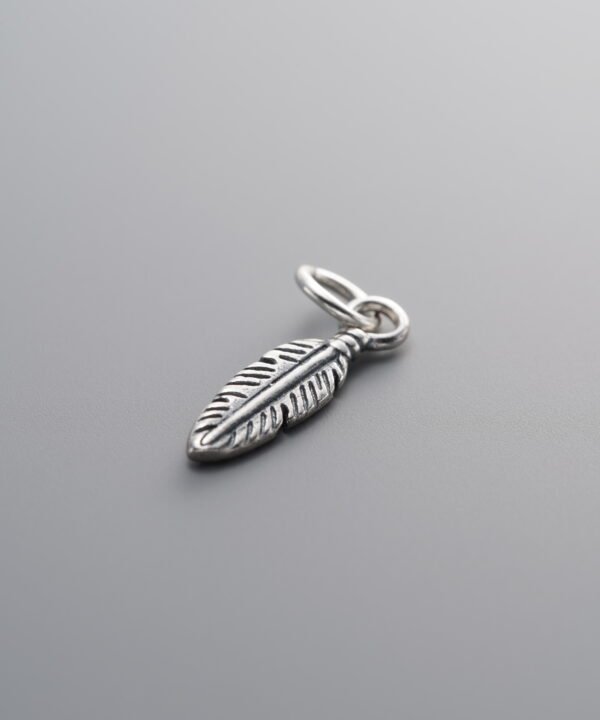 925 Sterling Silver-Antiqued-Feather Pendant-15mm