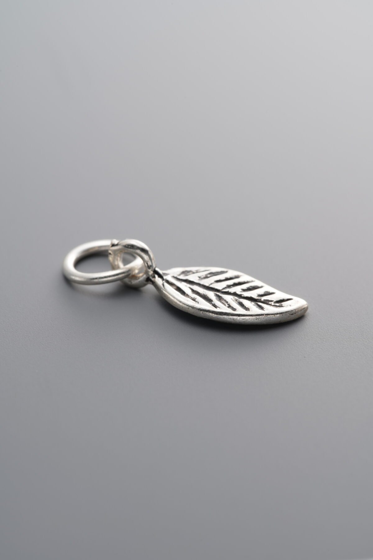 925 Sterling Silver-Antiqued-Leaf Pendant-15mm - Image 2