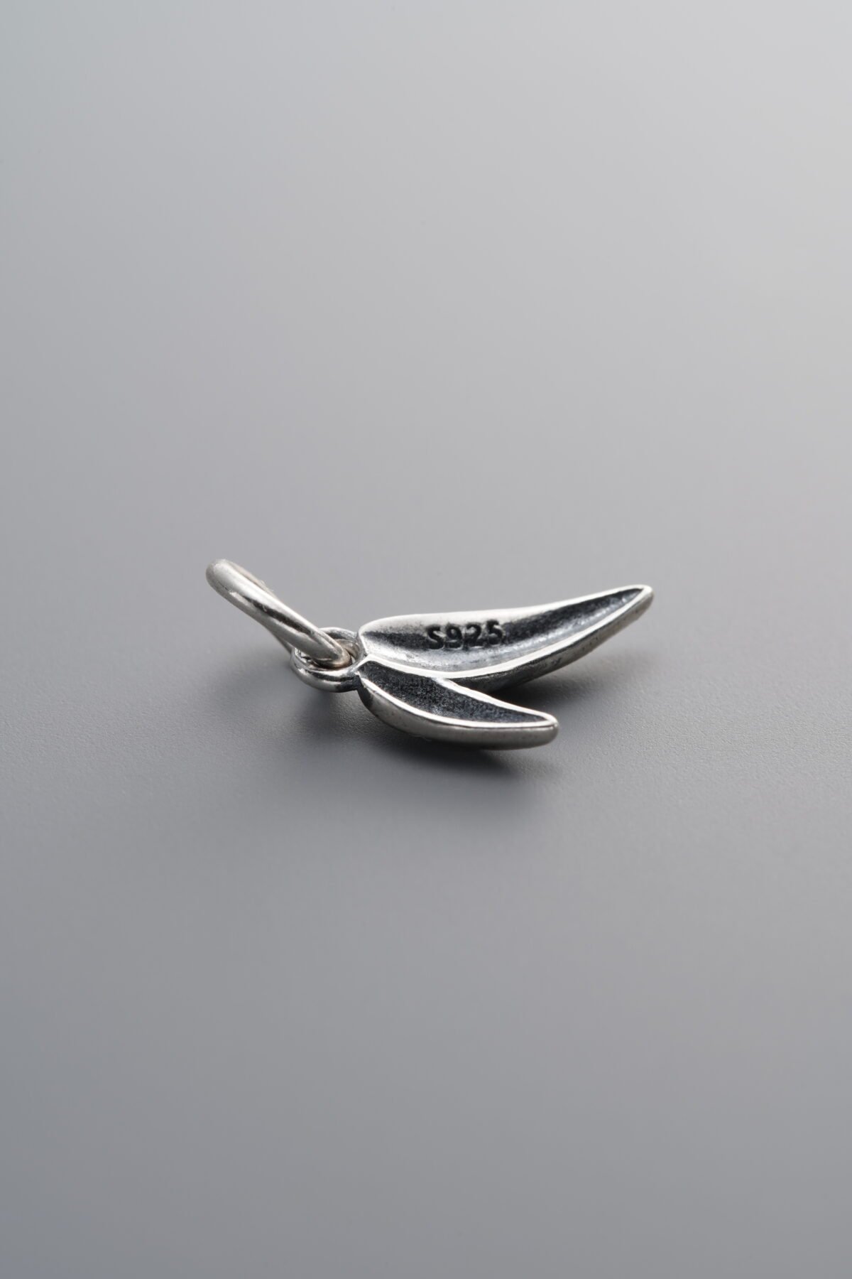 925 Sterling Silver-Antiqued-Double Leaf Pendant-13mm - Image 4