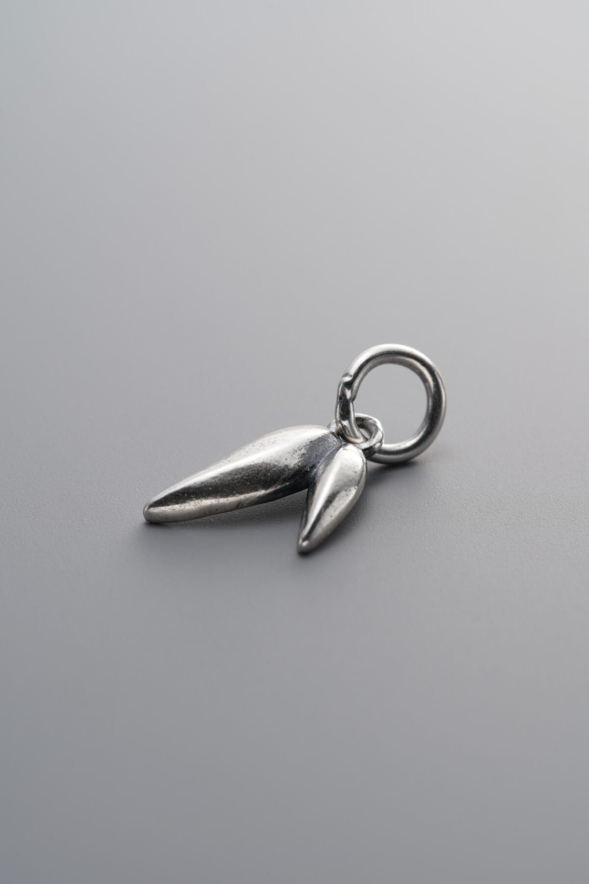 925 Sterling Silver-Antiqued-Double Leaf Pendant-13mm - Image 2