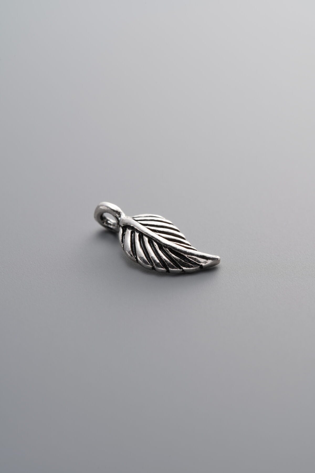 925 Sterling Silver-Antiqued-Leaf Pendant-13mm - Image 2
