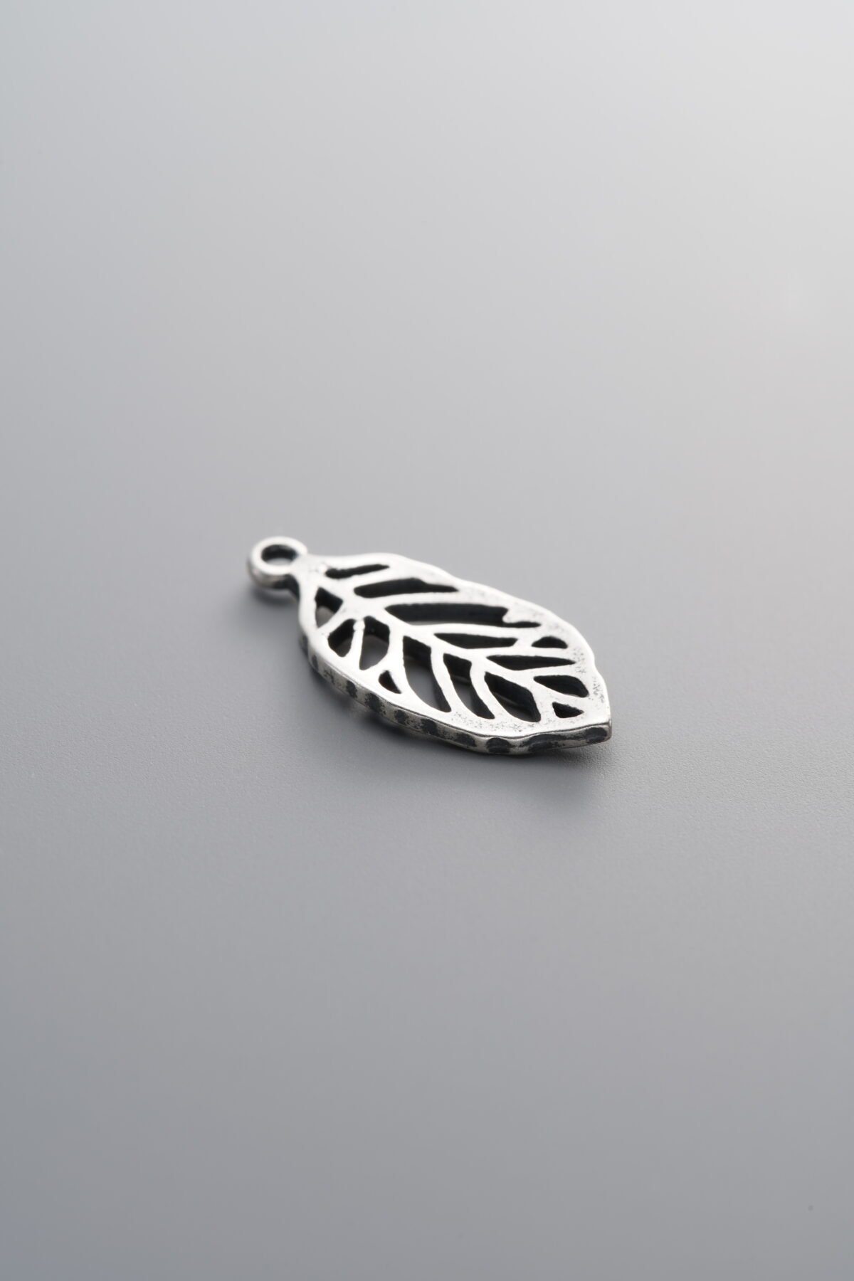 925 Sterling Silver-Antiqued-Openwork Leaf Pendant-19mm - Image 1