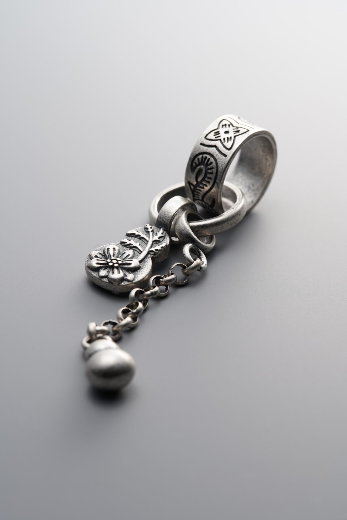 Circular Gourd Loose Sliding Ring Pendant