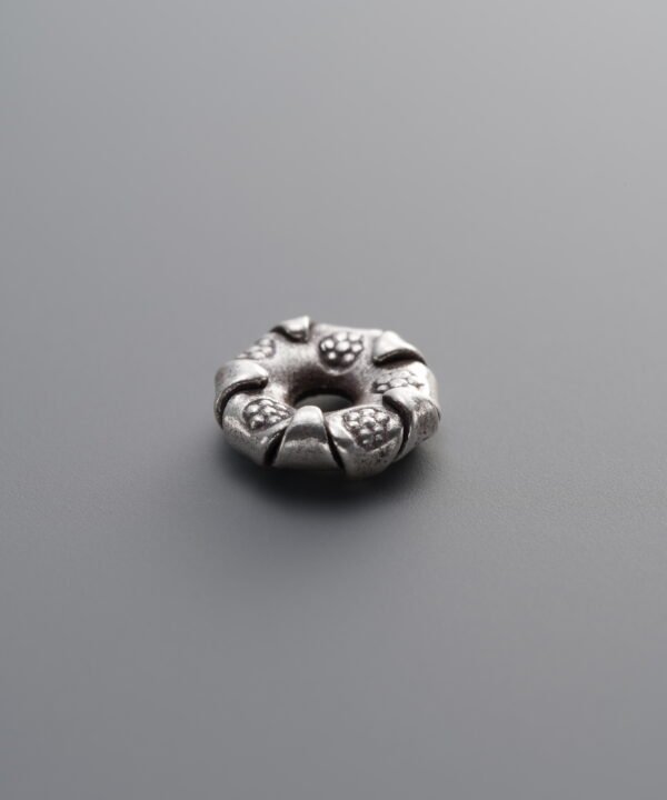 Flat Flower Bud Spacer Bead