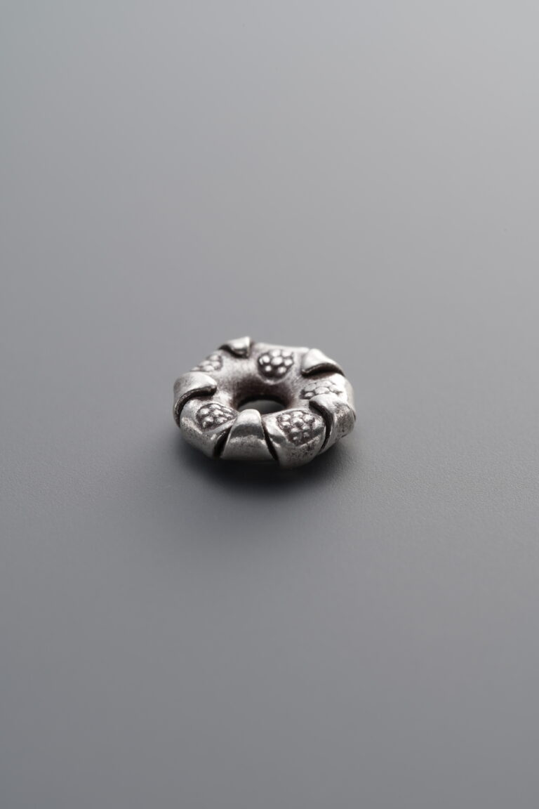 Flat Flower Bud Spacer Bead