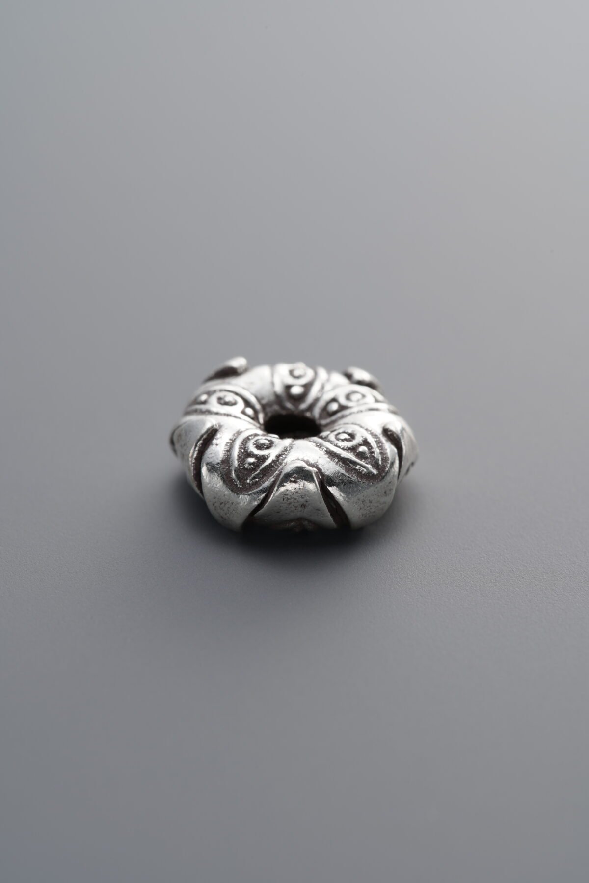 Flat Flower Bud Spacer Bead