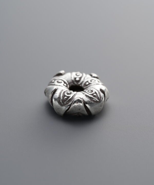 Flat Flower Bud Spacer Bead