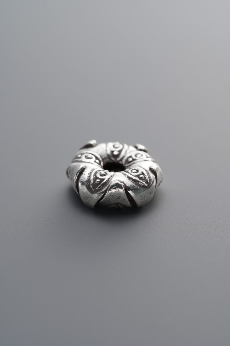 Flat Flower Bud Spacer Bead