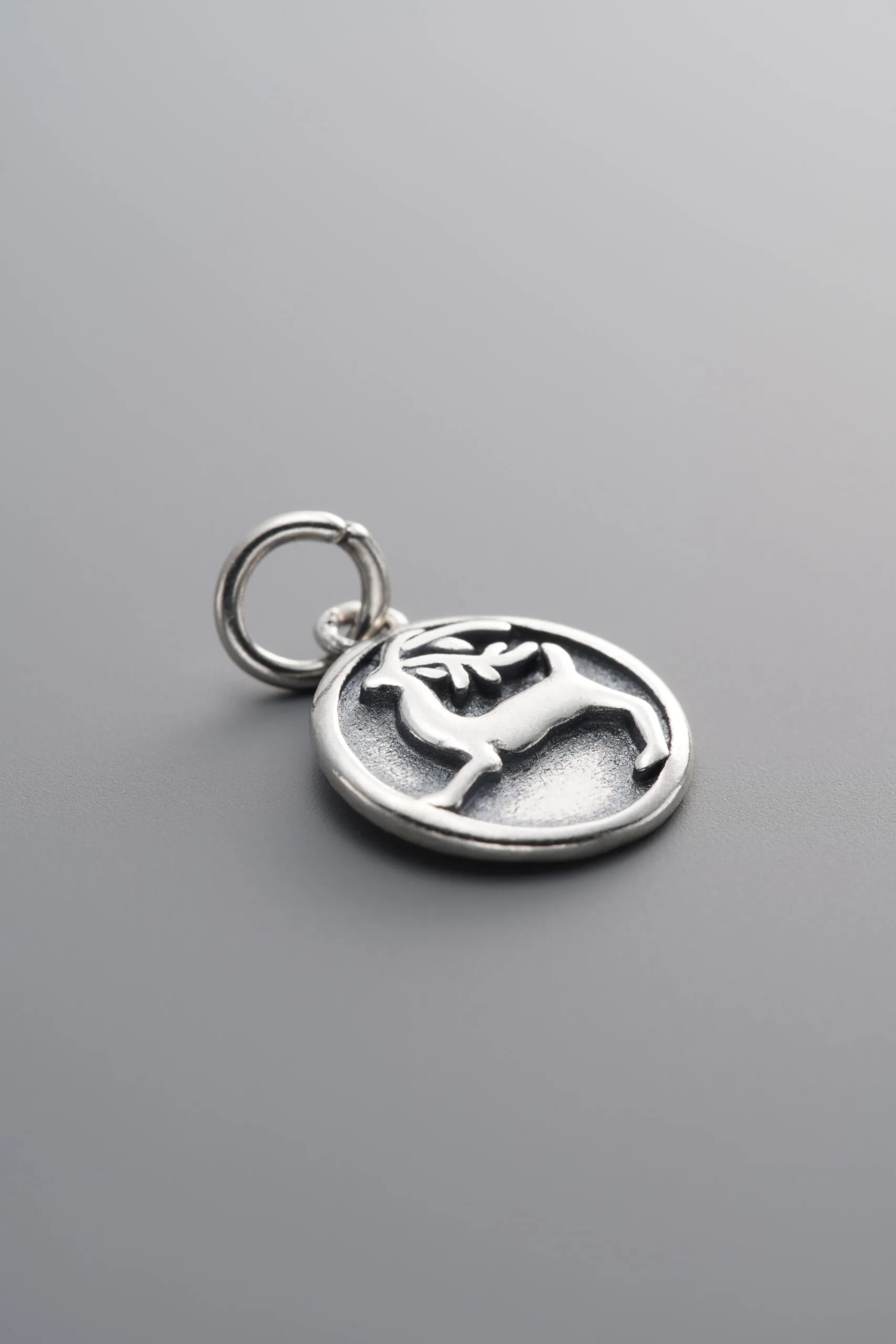 Little Deer Round Plate Pendant