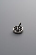 Spiral Round Plate Pendant