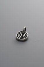 925 Silver-Vintage-Spiral Round Plate Pendant-10mm - Image 2