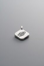 925 Silver-Vintage-Fish Square Plate Pendant-12mm - Image 2