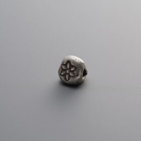 925 Silver-Vintage-Patterned Triangle Spacer Bead-4mm