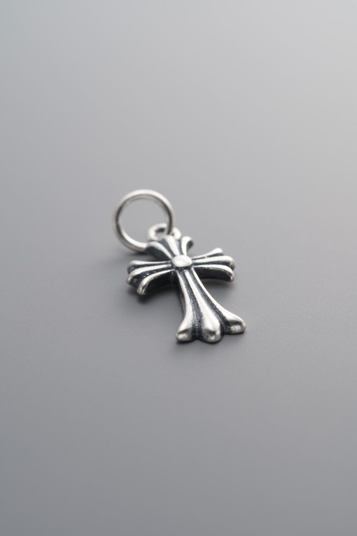 925 Sterling Silver-Antiqued-Cross Pendant-17mm - Image 1