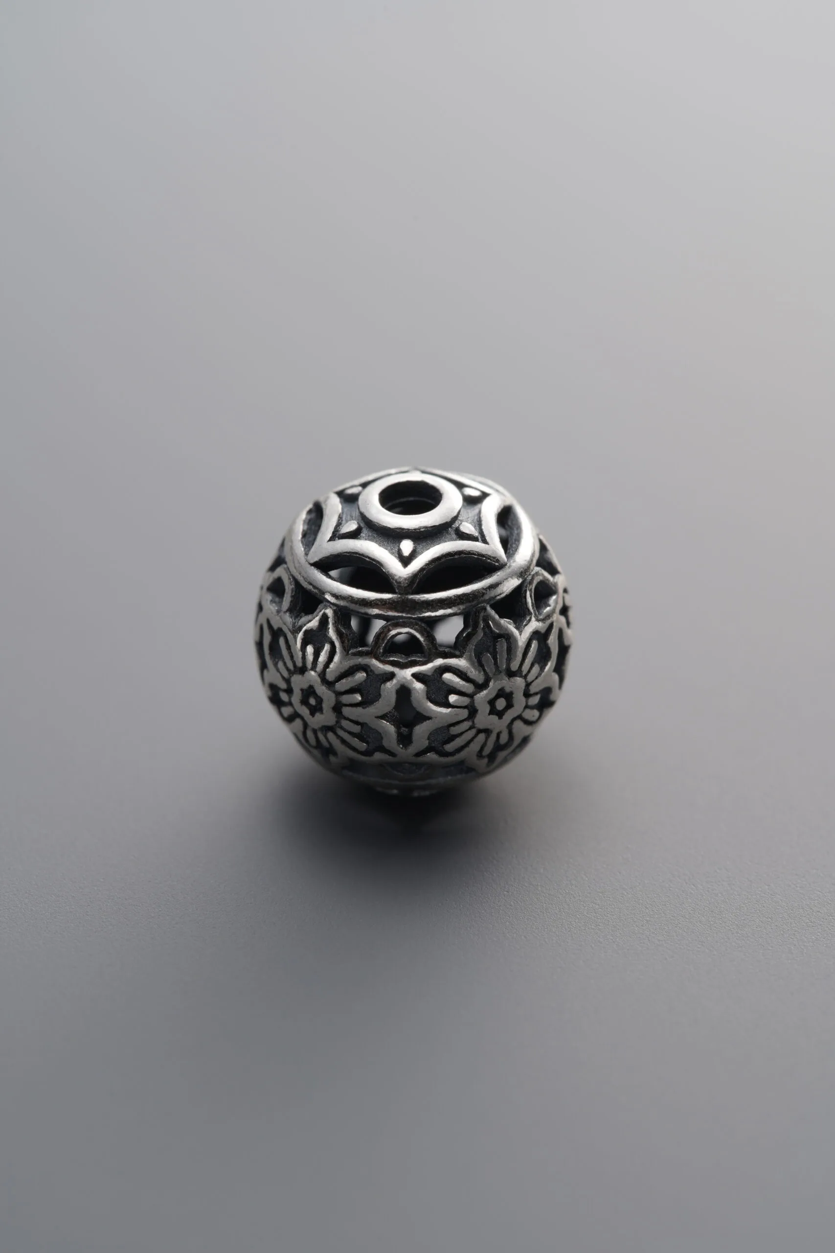Hollowed-out Spacer Bead