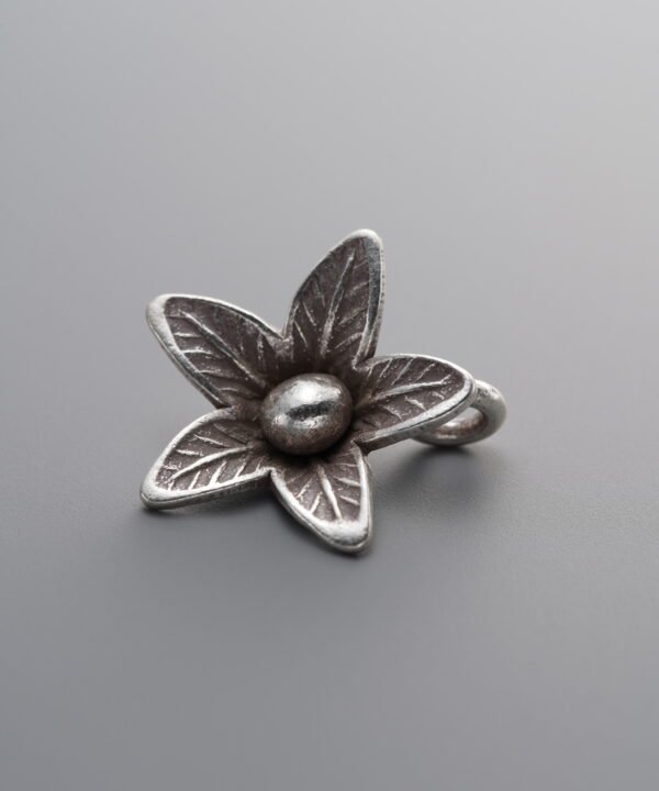 925 Sterling Silver-Antiqued-Flower Pendant-14mm