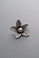 925 Sterling Silver-Antiqued-Flower Pendant-14mm - Image 3