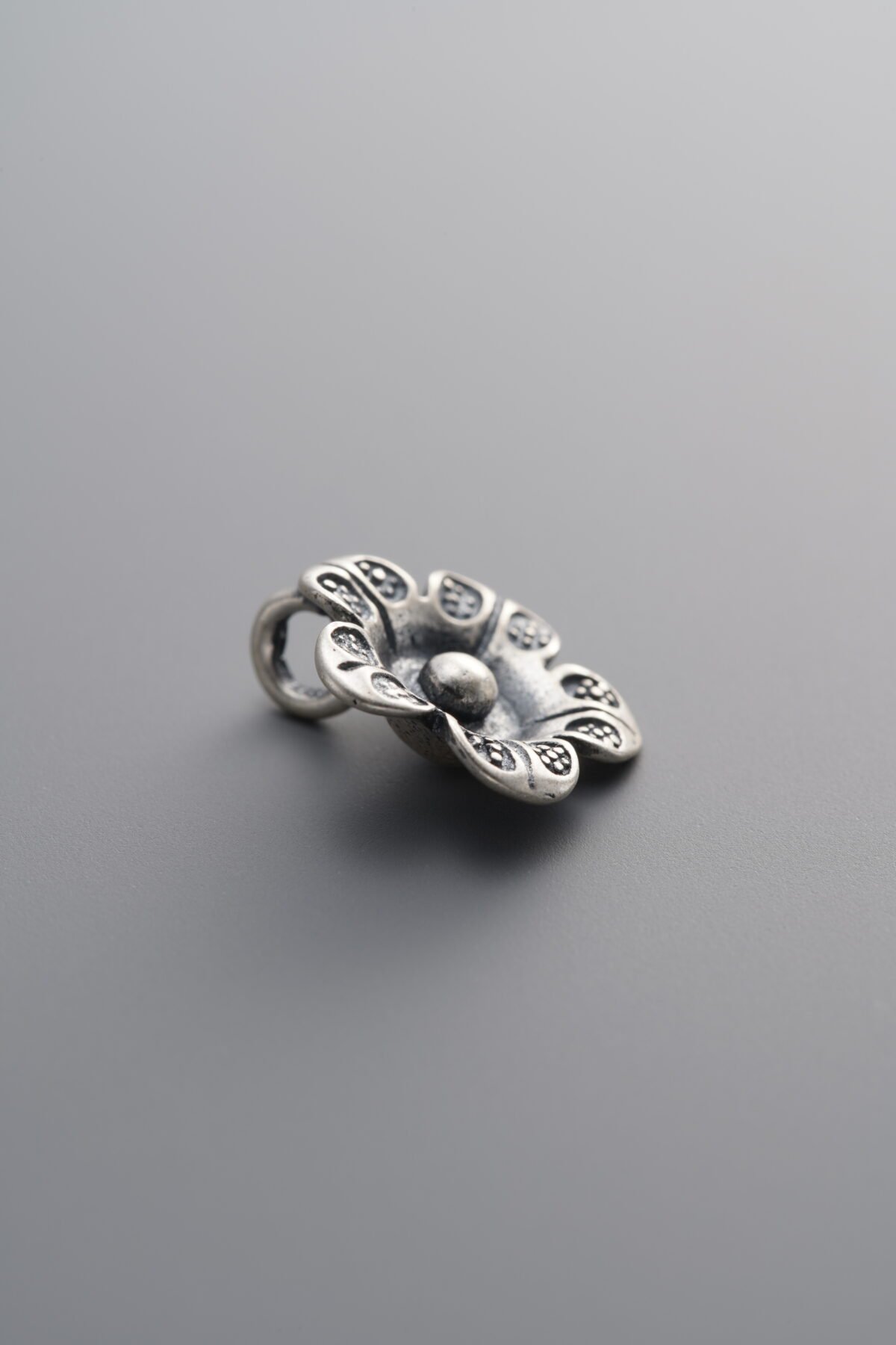 925 Sterling Silver-Antiqued-Flower Pendant-12mm - Image 3