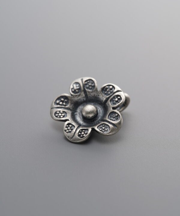 925 Sterling Silver-Antiqued-Flower Pendant-12mm