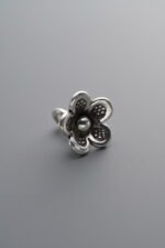 925 Sterling Silver-Antiqued-Flower Pendant-10mm