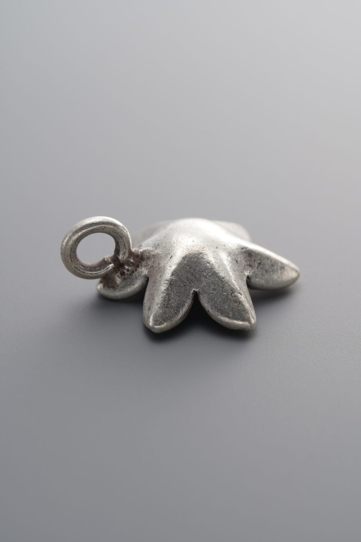 925 Sterling Silver-Antiqued-Flower Pendant-14mm - Image 4