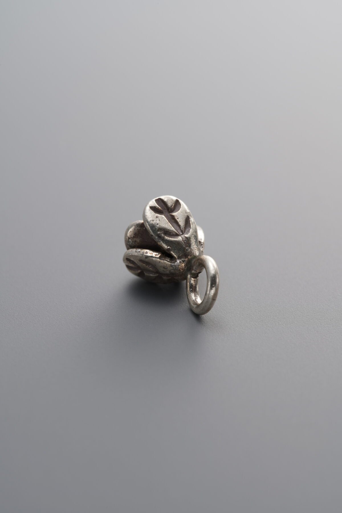 925 Sterling Silver-Antiqued-Leaf Dainty Flower Pattern Spacer Bead-10mm - Image 2