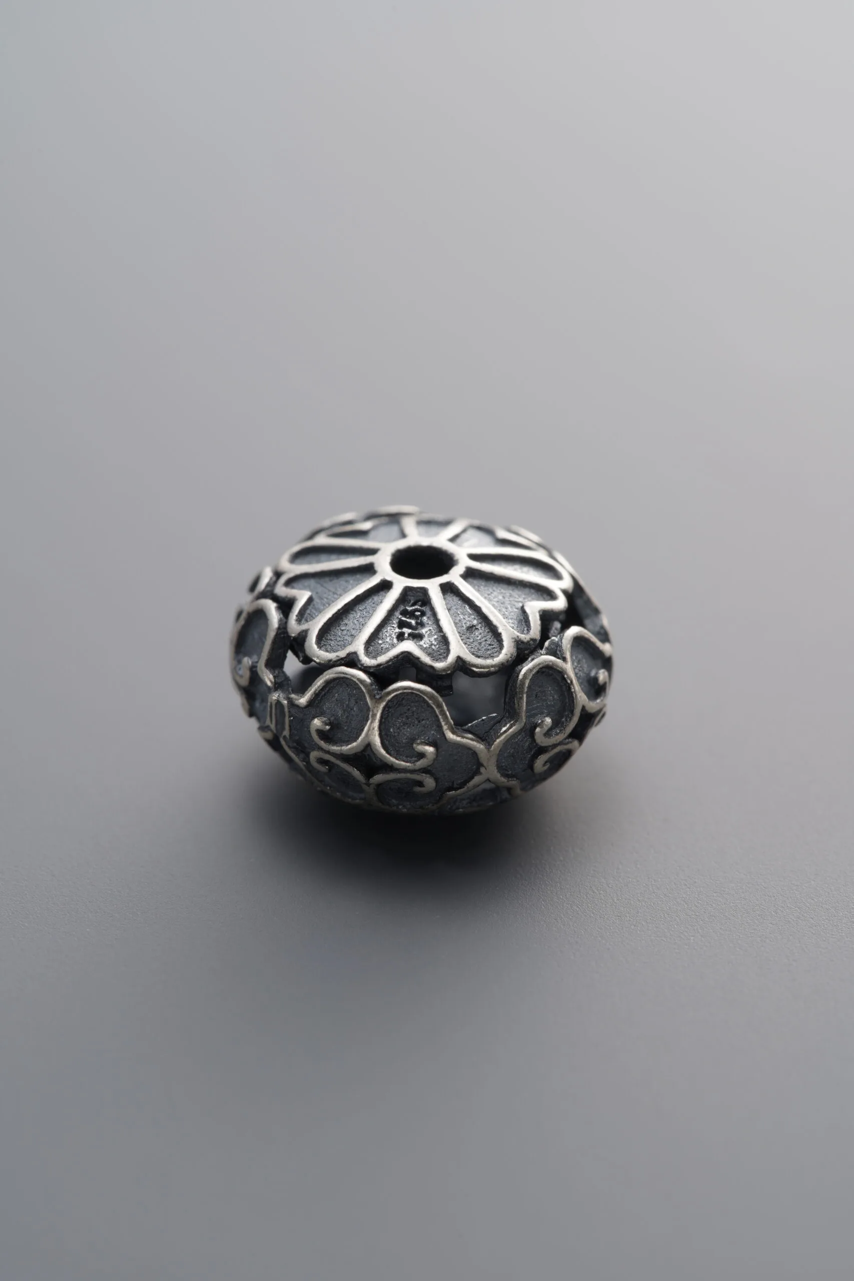 925 Sterling Silver-Antiqued-Auspicious Cloud Coin Bead-12mm - Image 4