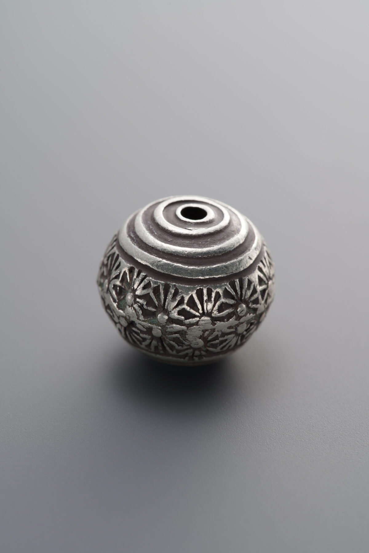 925 Sterling Silver-Antiqued-SunFlower Pattern Spacer Bead-12mm - Image 1
