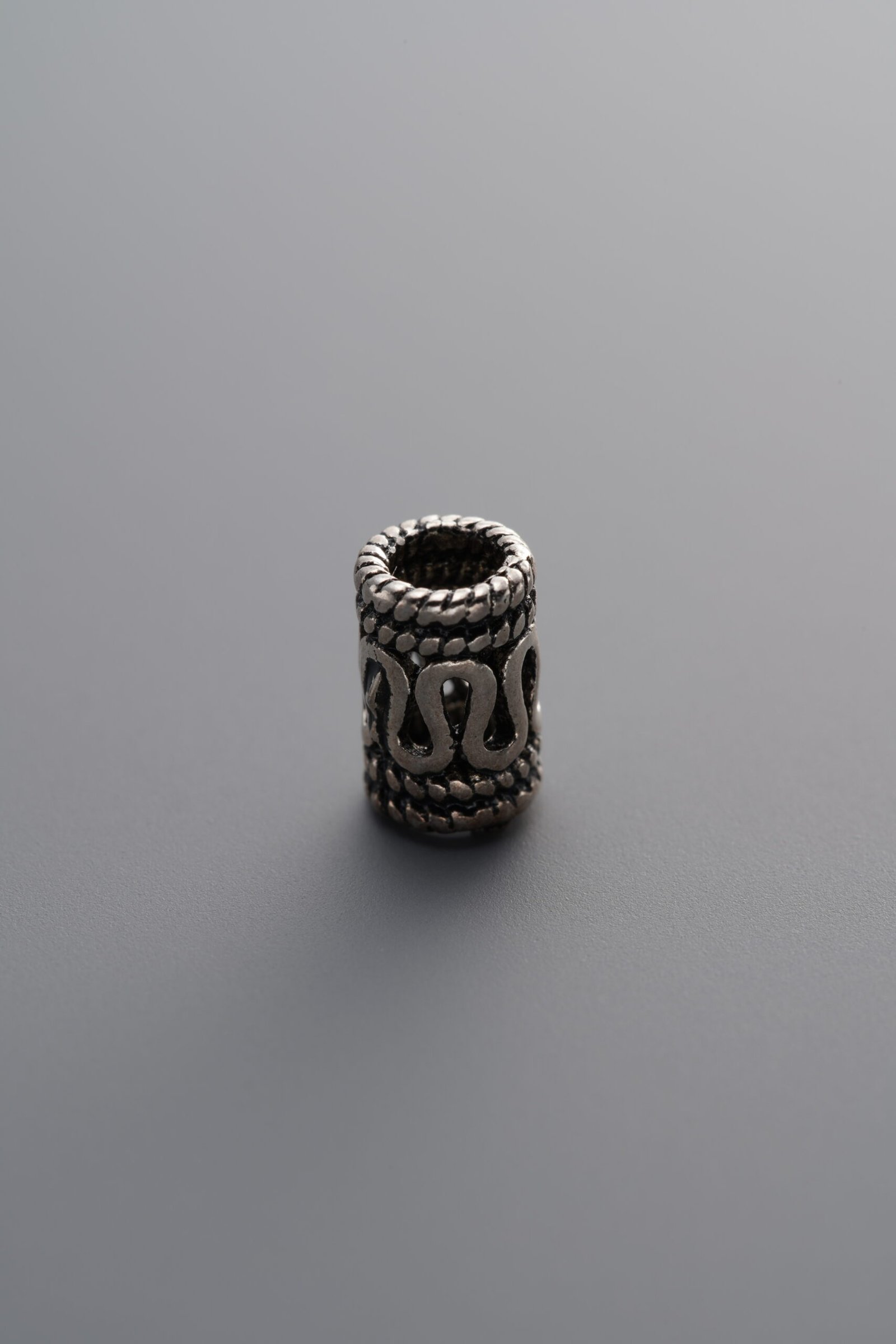 E7-67 (1) 925 Sterling Silver-Antiqued-Long Cylinder Spacer Bead-7mm - Image 1