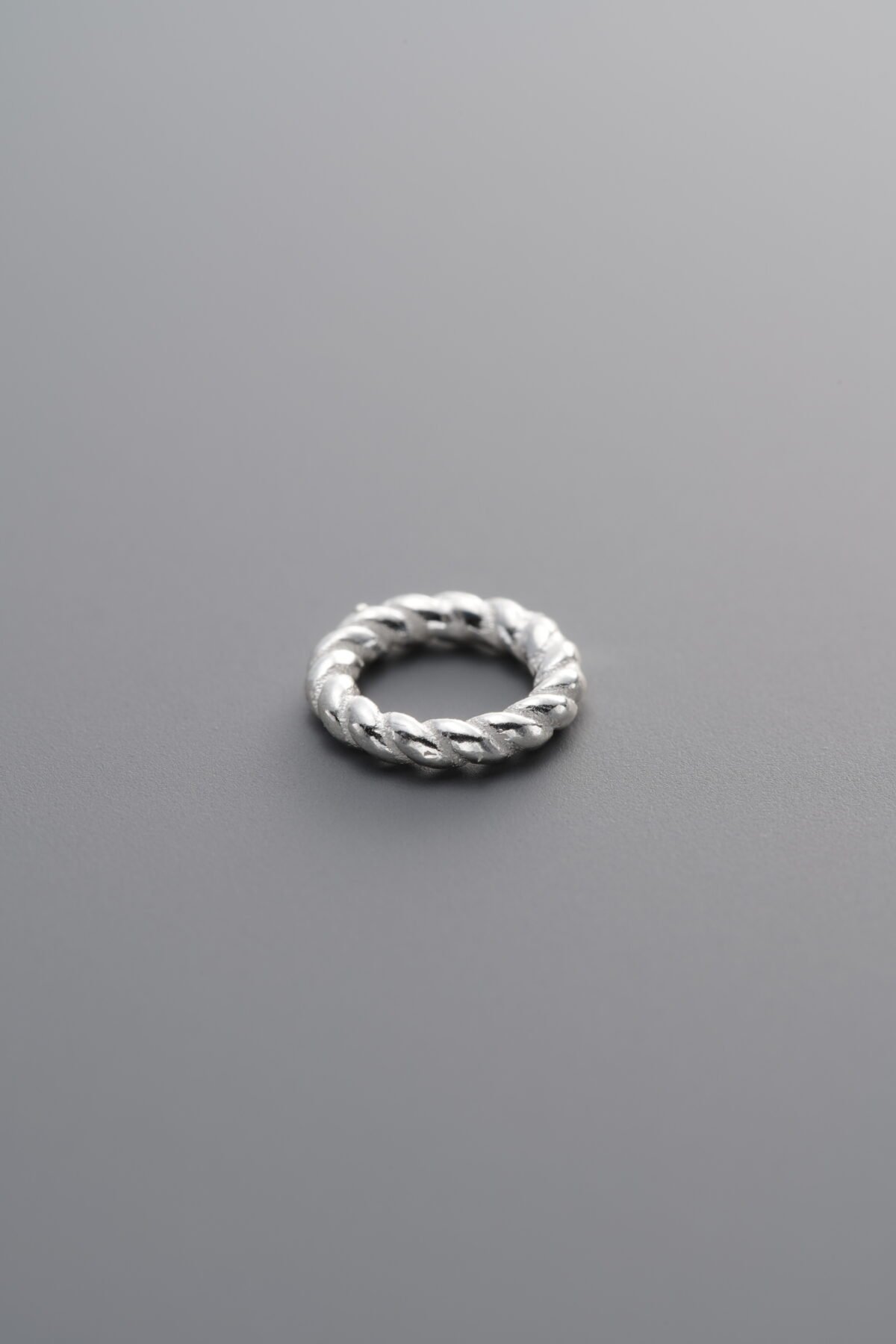 925 Sterling Silver-Bright-Twisted Closed Jump Ring-7mm - Image 3