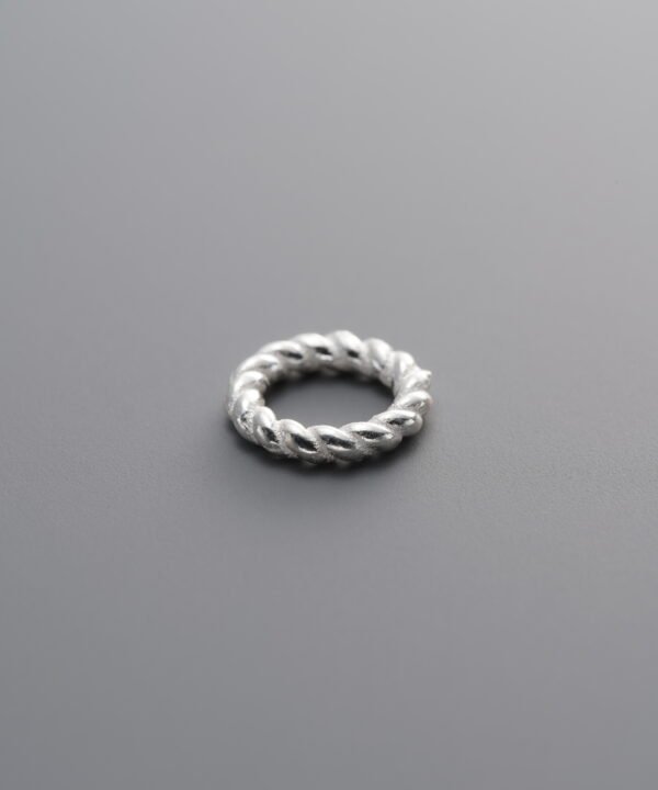 925 Sterling Silver-Bright-Twisted Closed Jump Ring-7mm